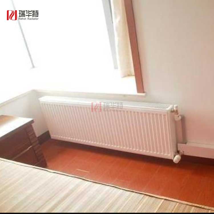 明裝暖氣片